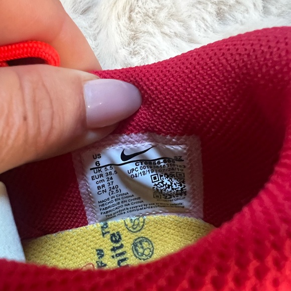 Nike 2019
Off-White x Dunk Low 'University Red' - Picture 8 of 10